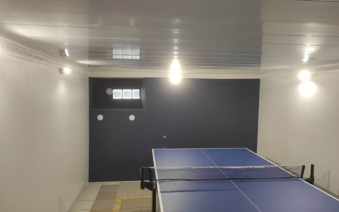 Redonner Vie : Métamorphose d&rsquo;une Cave en Salle de Jeux Époustouflante !
